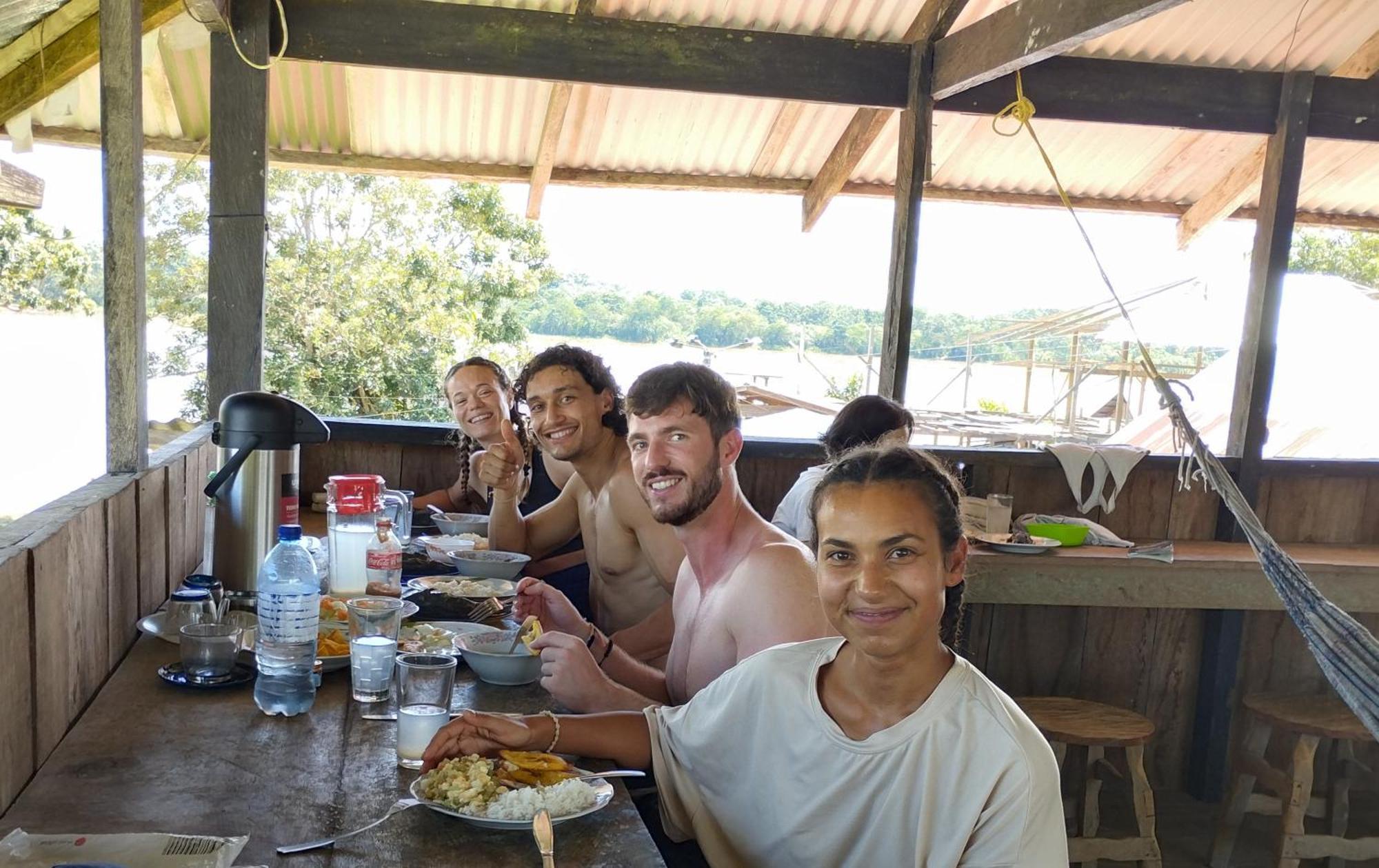 Hospedaje Y Tours Reina Arriera Amazonas Colombia Macedonia Ngoại thất bức ảnh